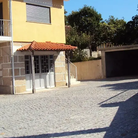 בית נופש Rodrigues ארקוס דה ואלדבז