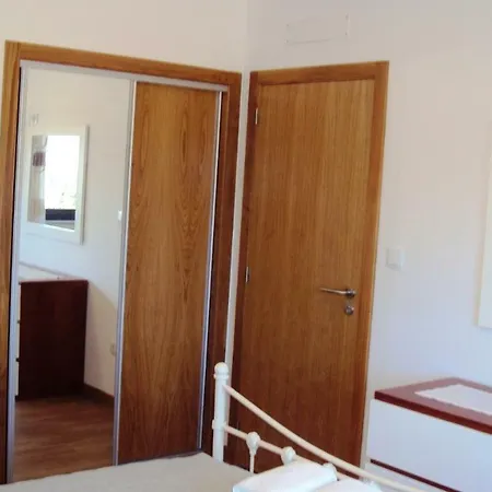 Rodrigues בית נופש ארקוס דה ואלדבז